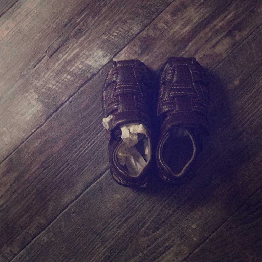 Boys shoes